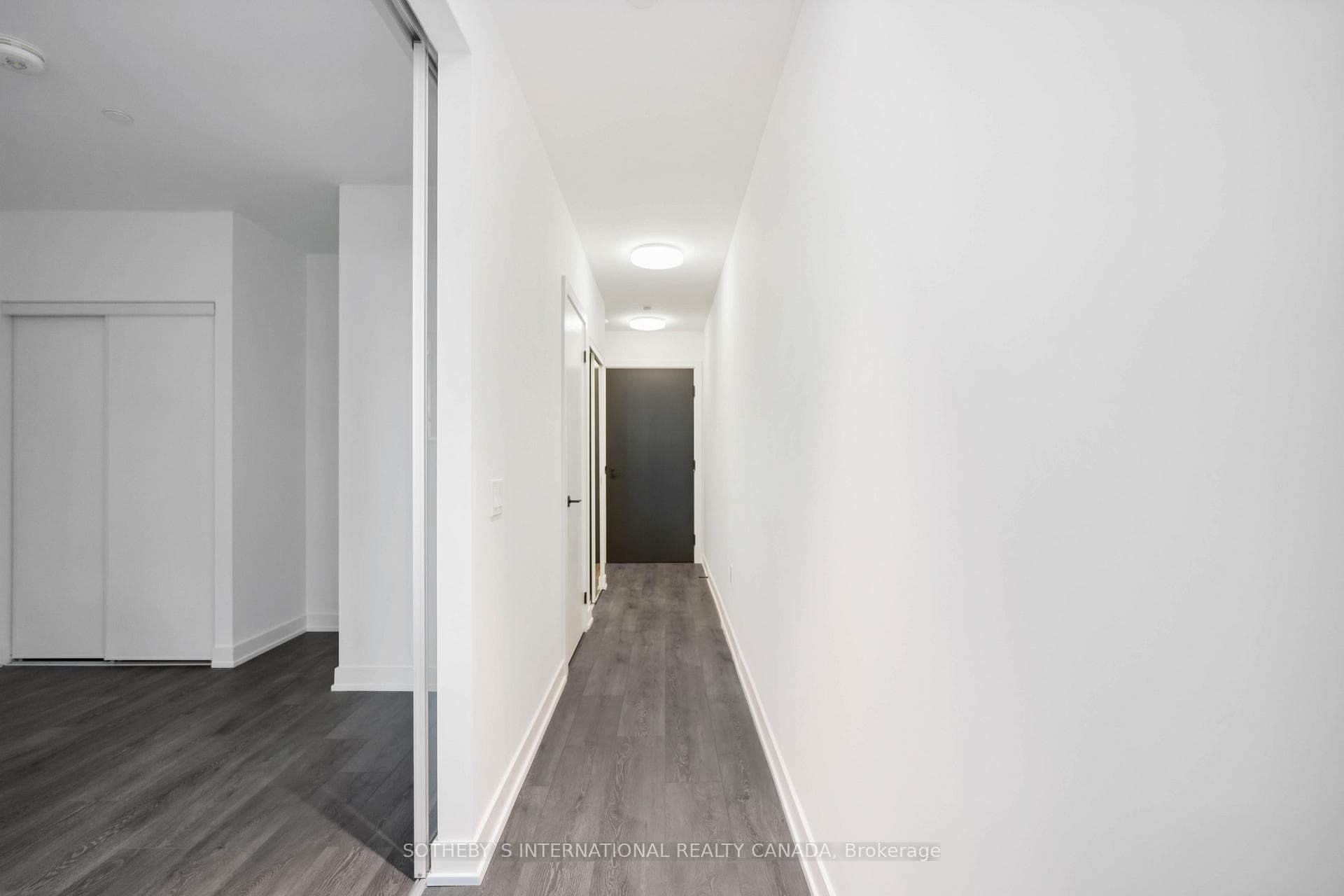 117 Broadway Avenue Unit 607 photo 4