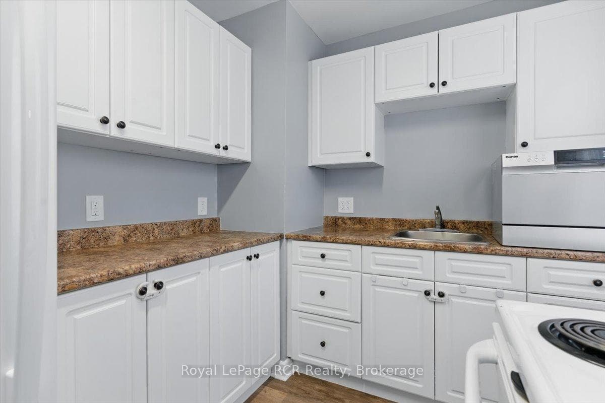 1319 8th Avenue photo 11