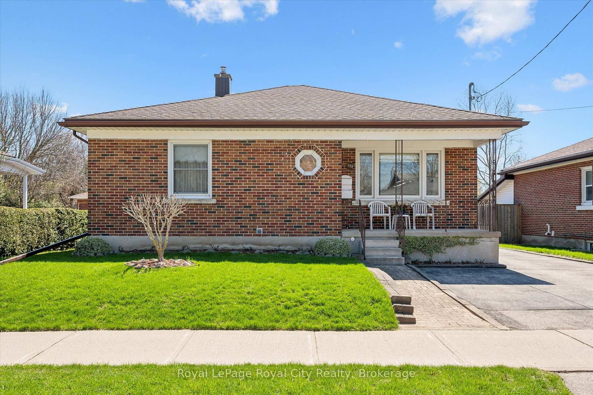 133 Emma Street photo 2