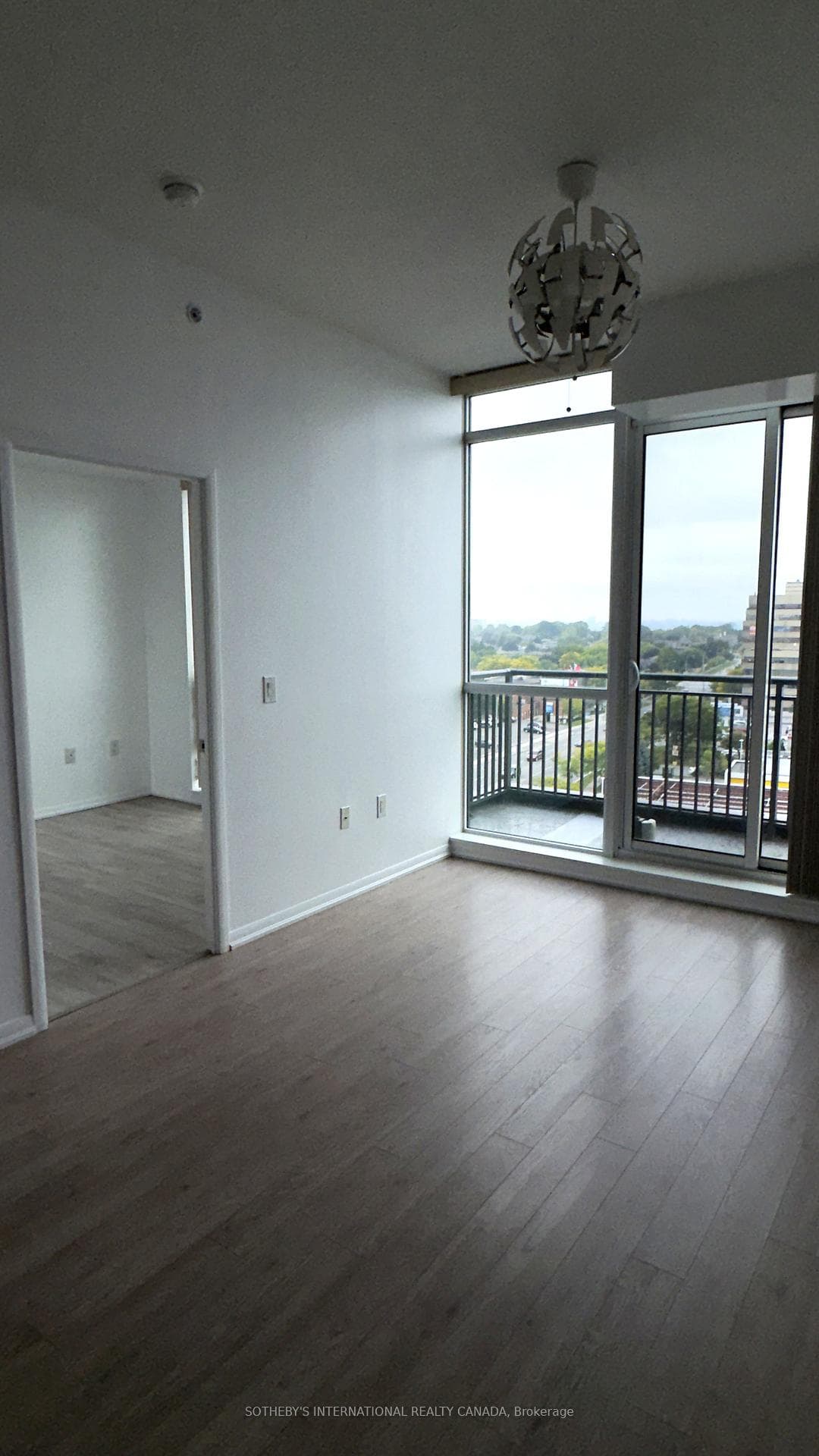 830 Lawrence Avenue Unit 802 photo 12