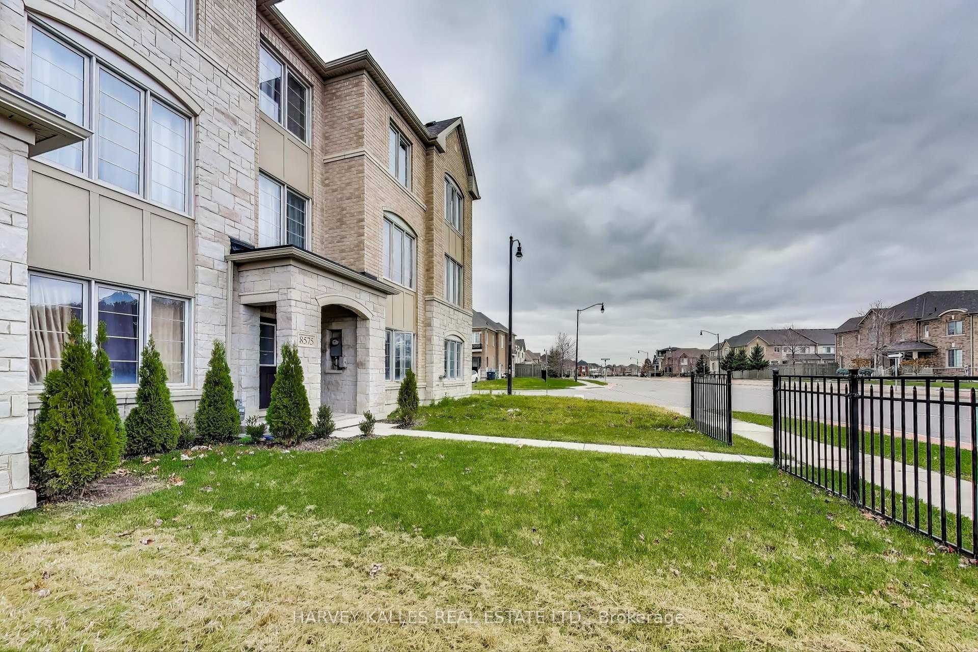 8577 Financial Drive photo 4