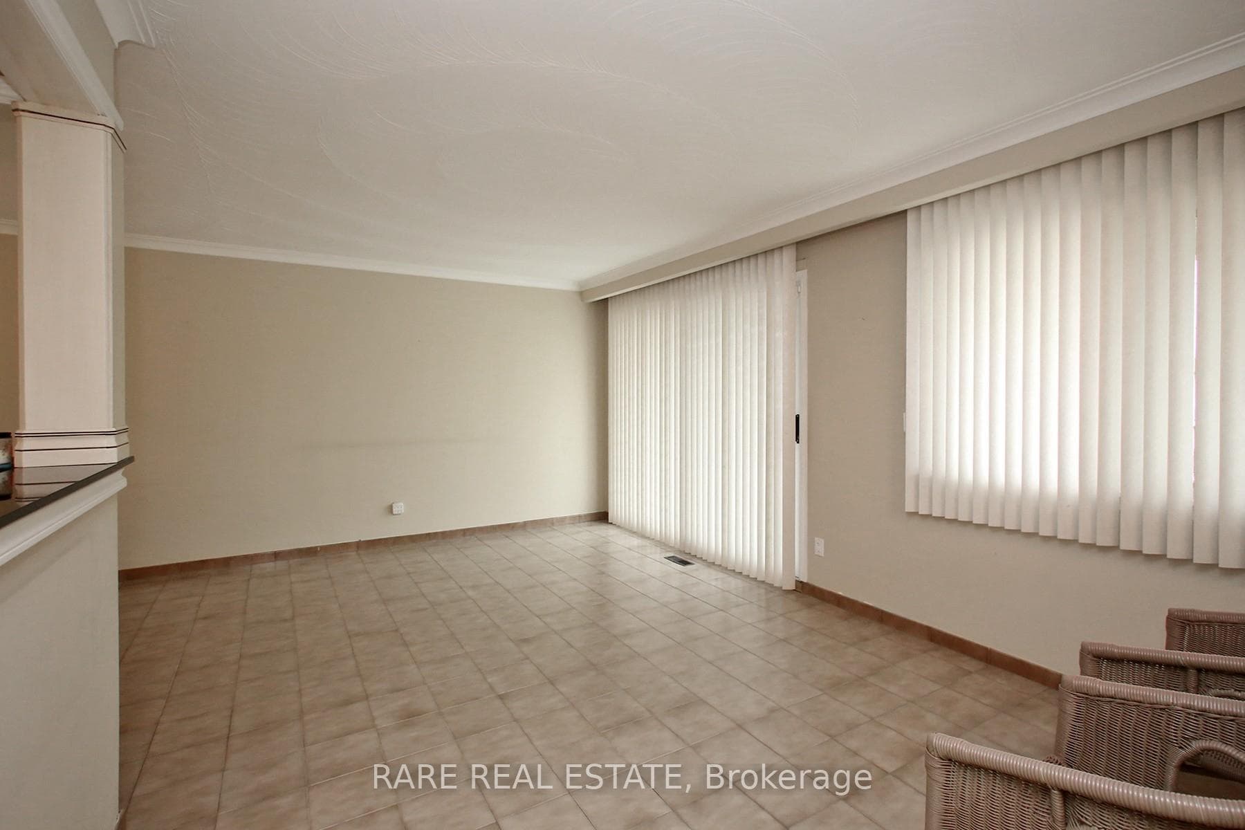 167 Hullmar Drive Unit Main photo 8