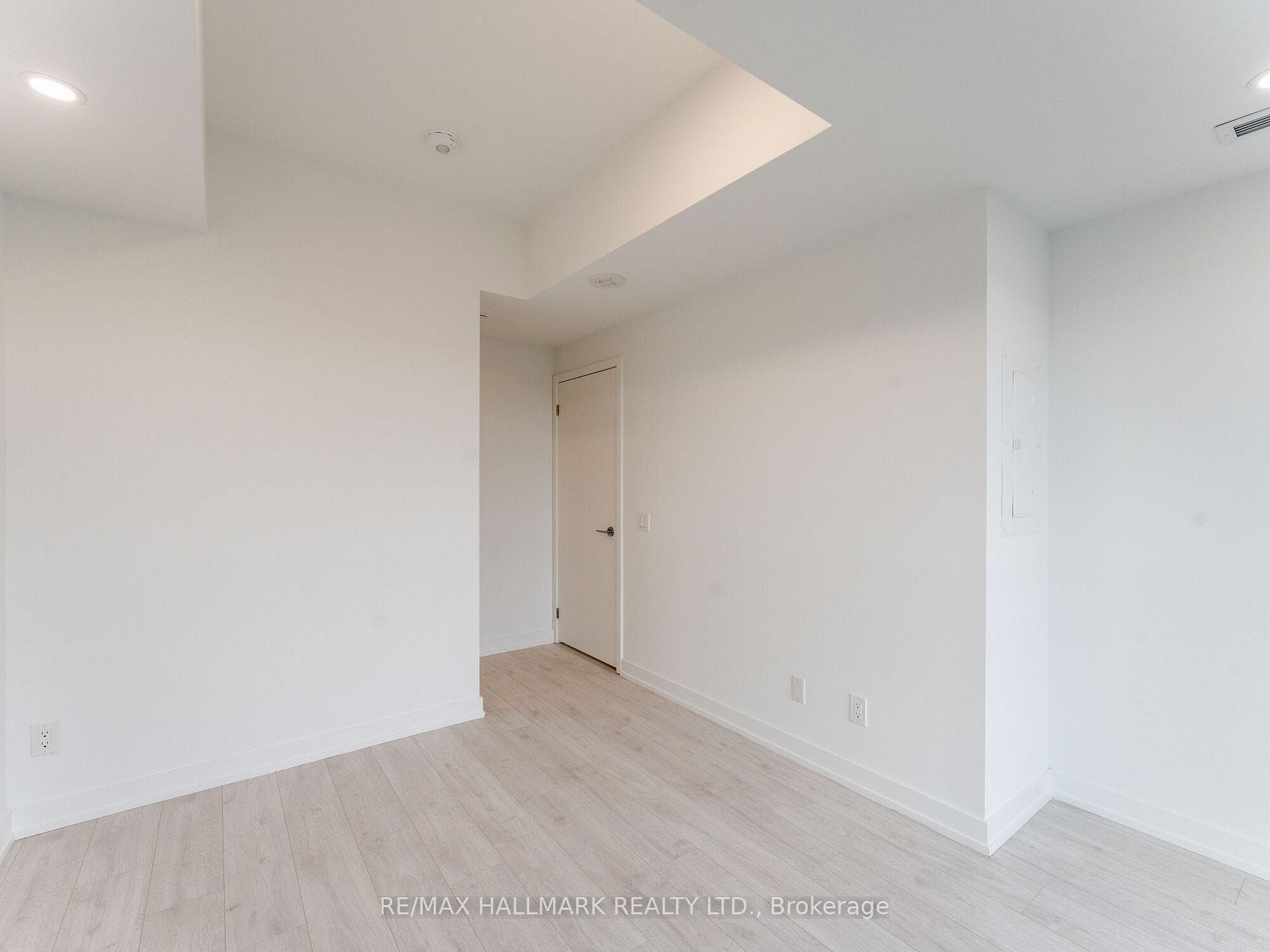 181 Sheppard Avenue Unit 523 photo 24