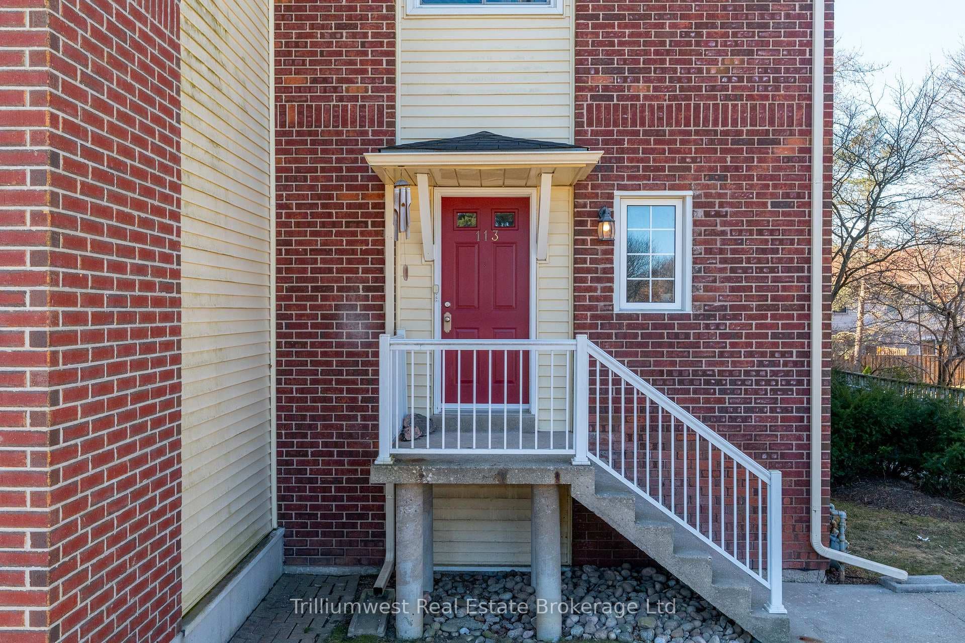 456 Janefield Avenue Unit 113 photo 4