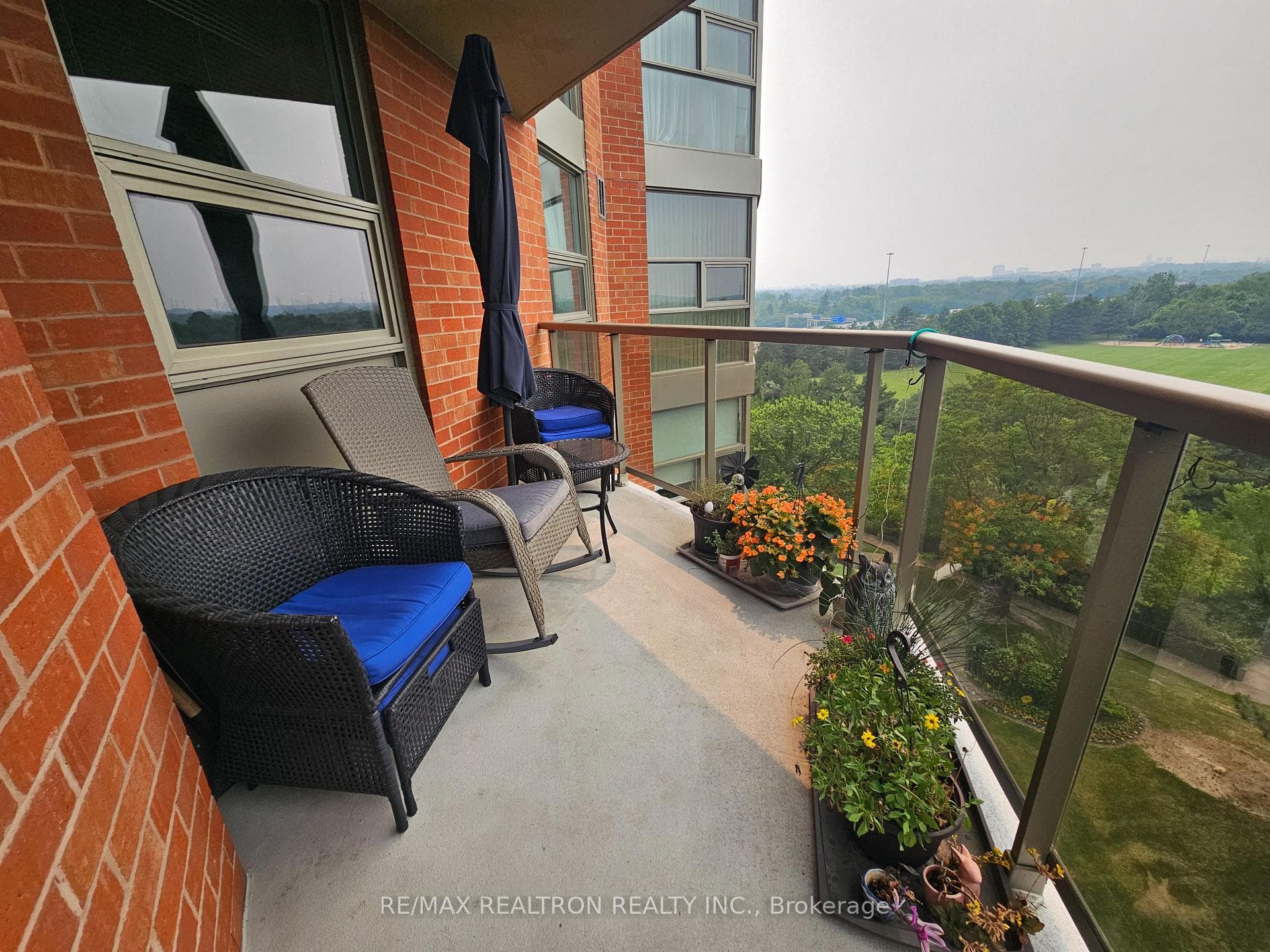 20 Dean Park Road Unit 817 photo 28