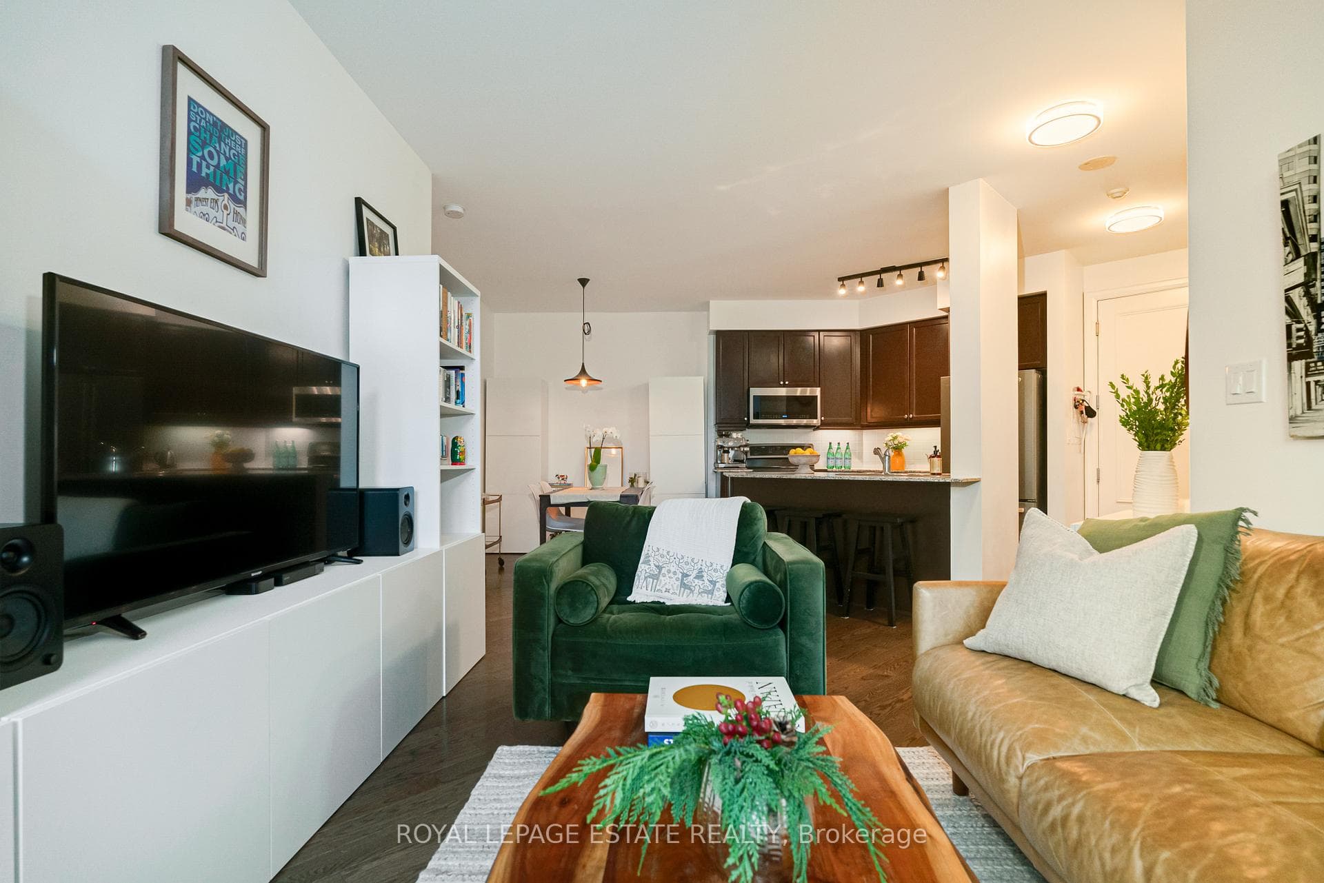 20 Bloorview Place Unit 216 photo 3