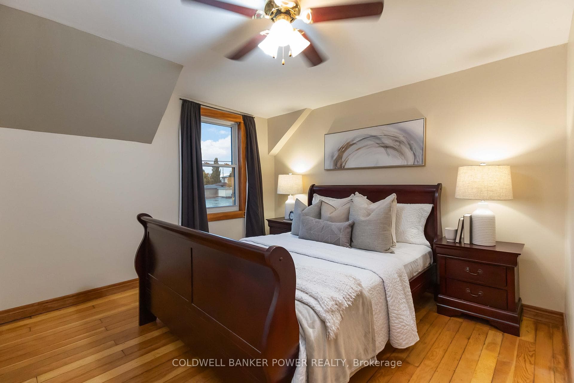 10701 Sunset Drive photo 27