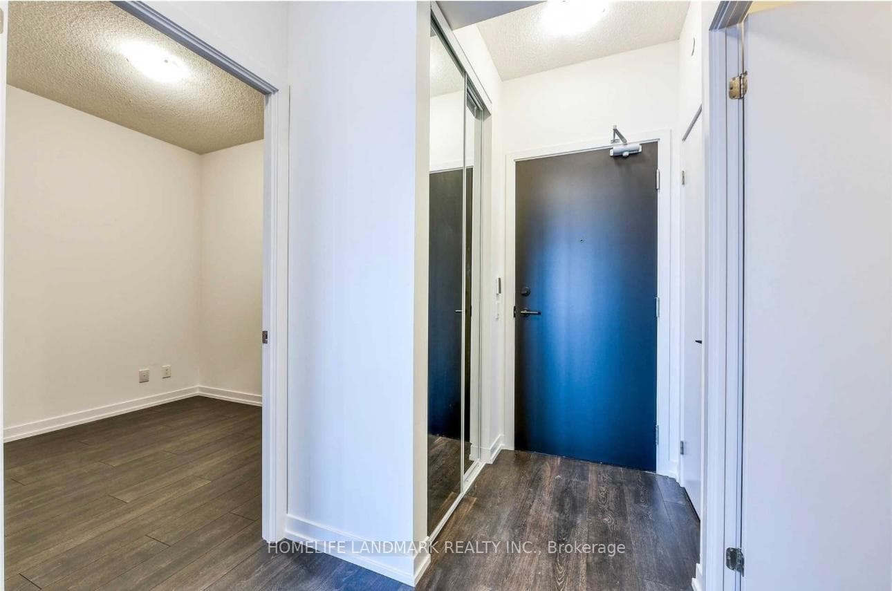 125 Redpath Avenue Unit 2703 photo 2
