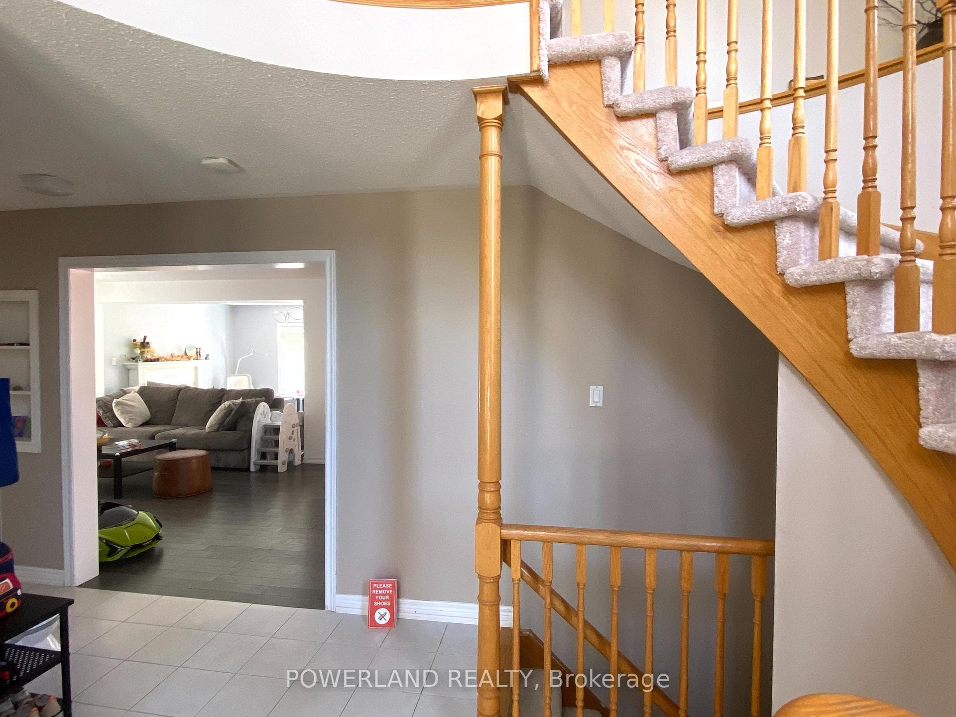 107 Quince Crescent photo 36
