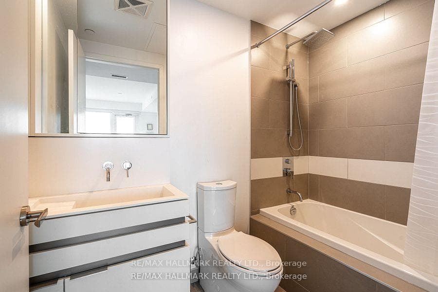 197 Yonge Street Unit 5408 photo 36