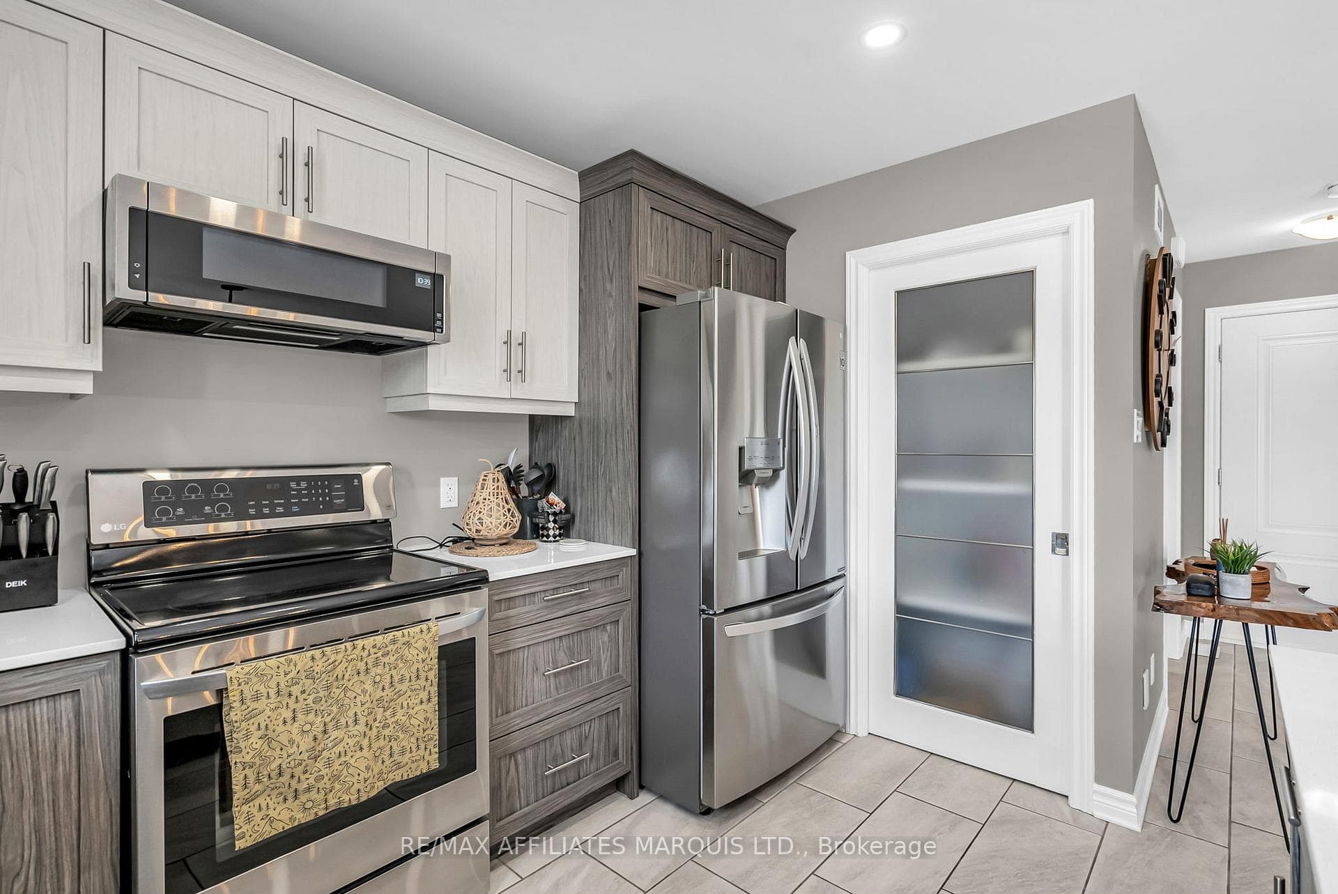 35 Forestdale Crescent photo 19