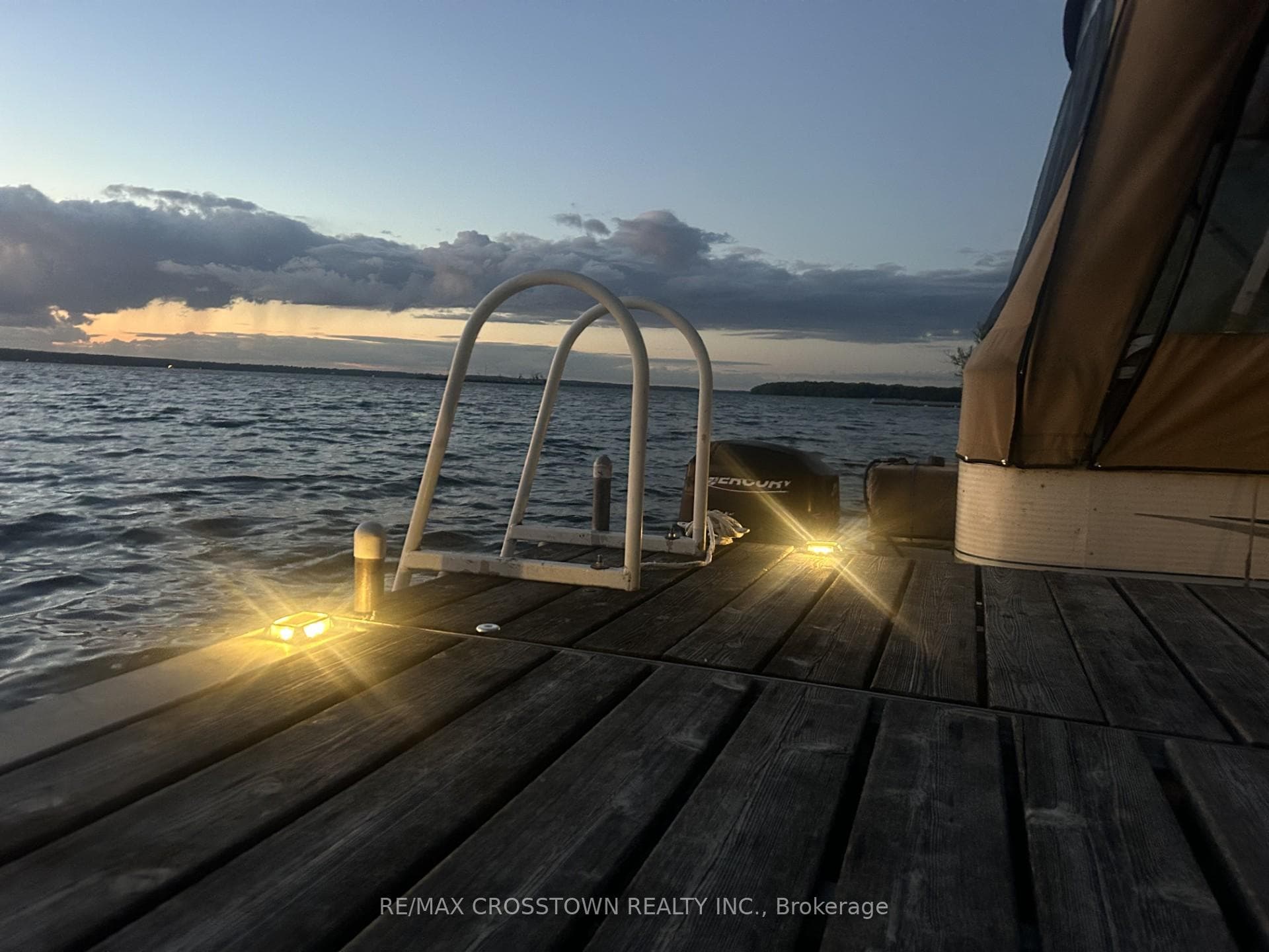 1241 Horseshoe Island photo 12