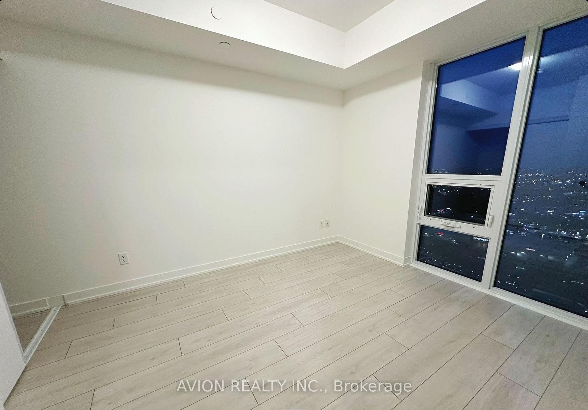 2033 Kennedy Road Unit 3209 photo 4