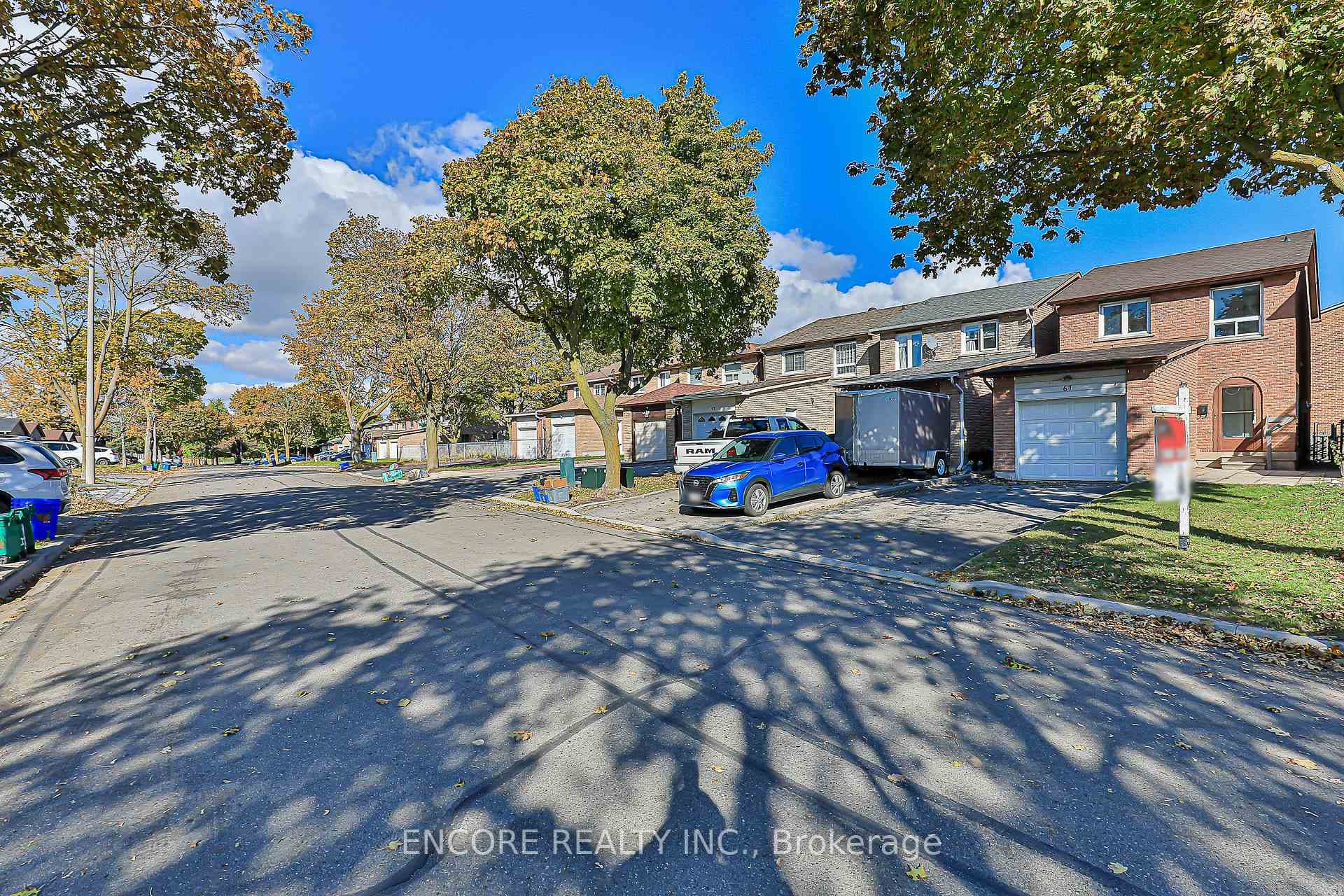 67 Cottsmore Crescent photo 42