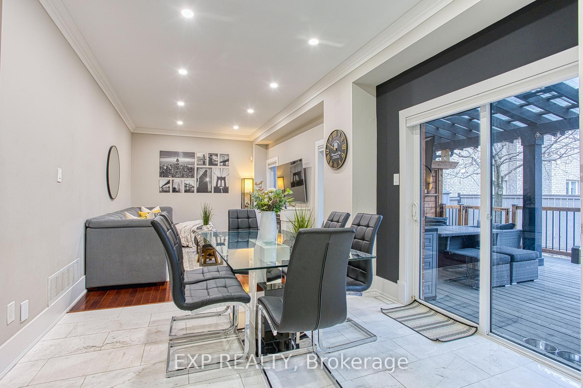 7 Panorama Way photo 15