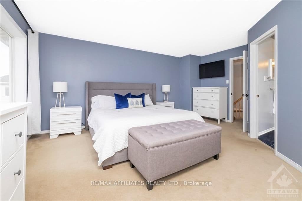 34 PALMADEO Drive photo 15