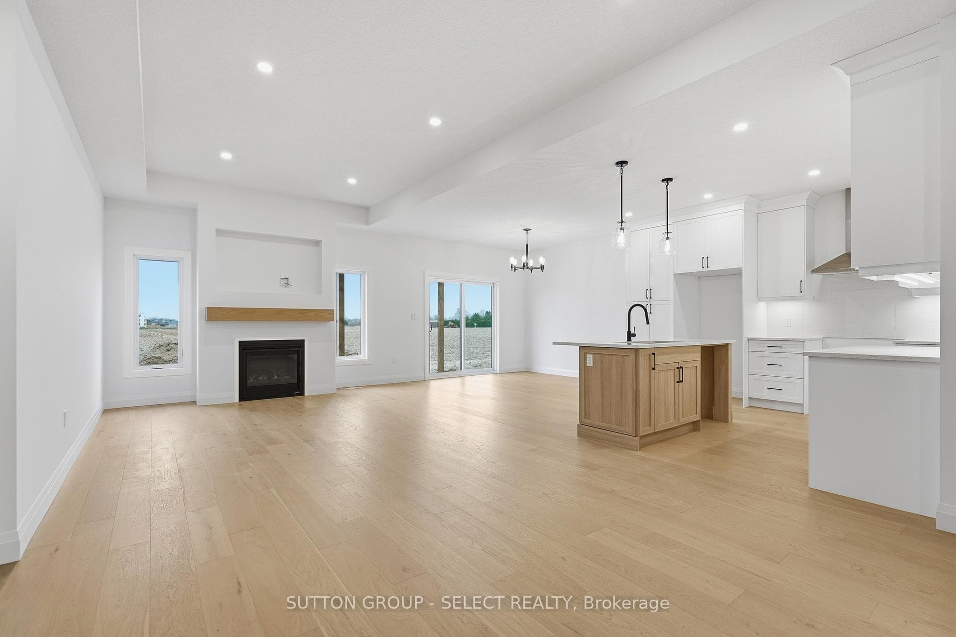 45 Hardy Drive photo 8