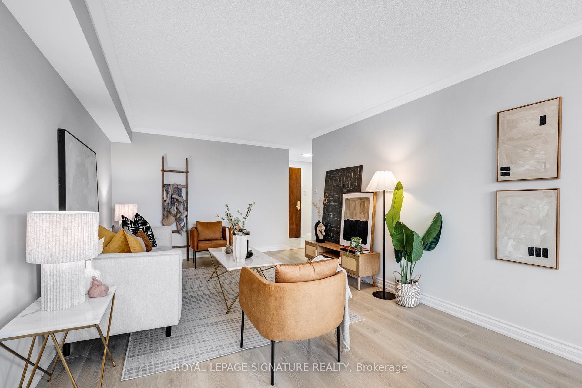 1210 Don Mills Road Unit 510 photo 5