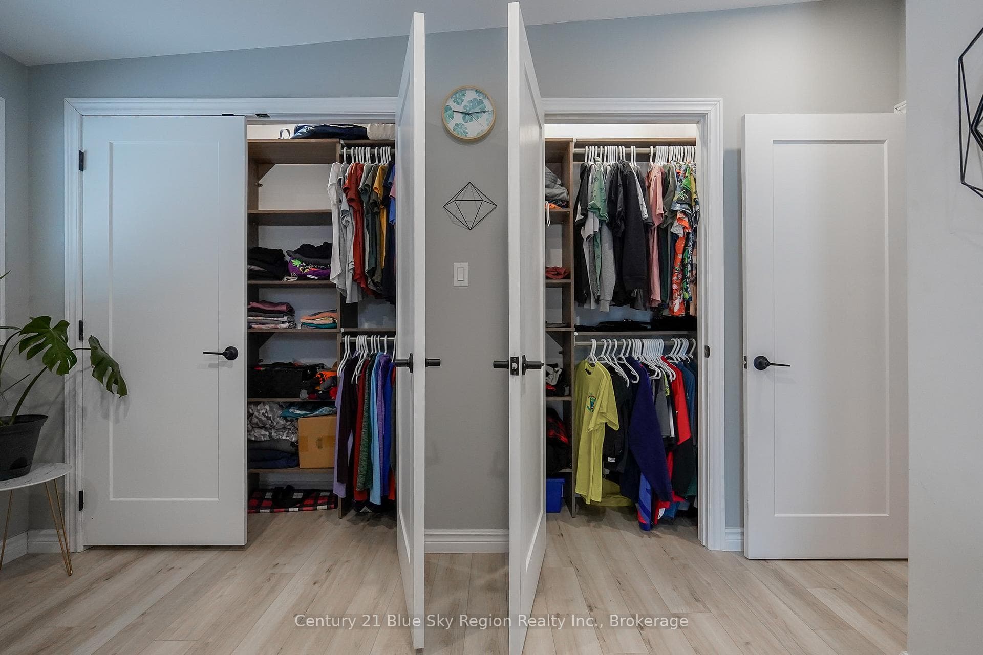 32 Besserer Road photo 14