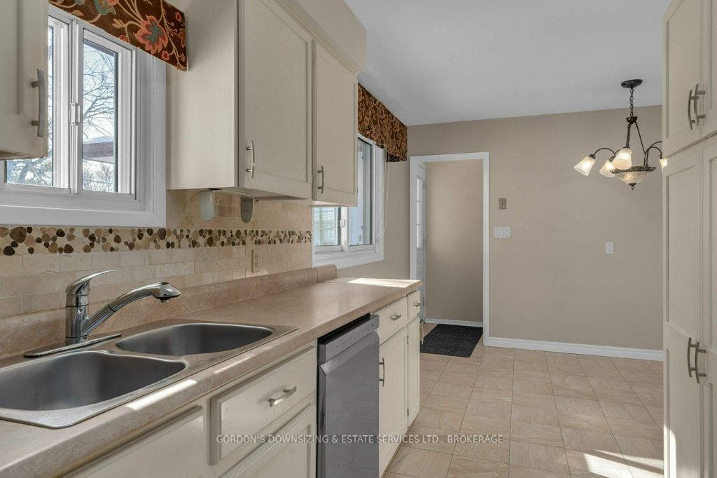 34 Asbury Road photo 11