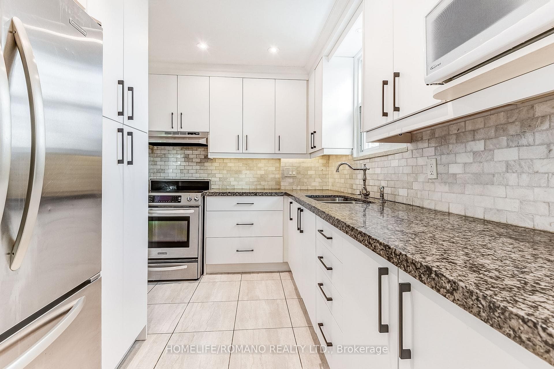 67 Richmond Street Unit 202 photo 16