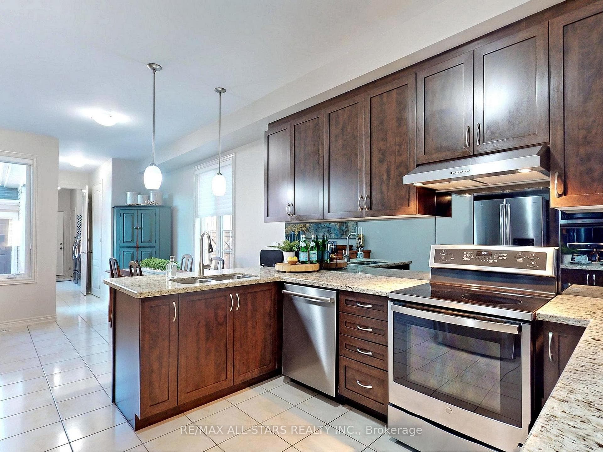 166 Carnwith Drive photo 17