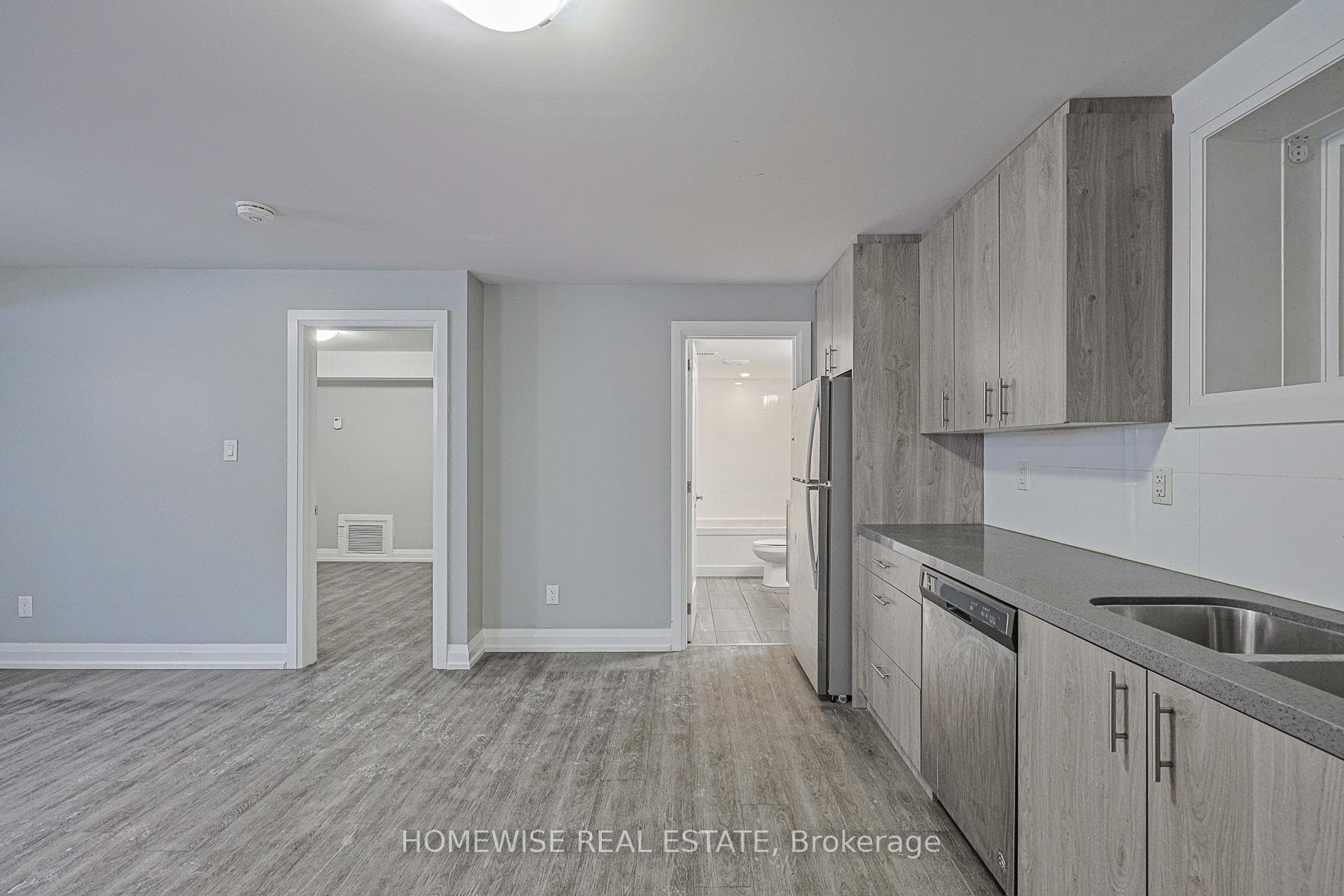 814 Glencairn Avenue Unit B01 photo 4