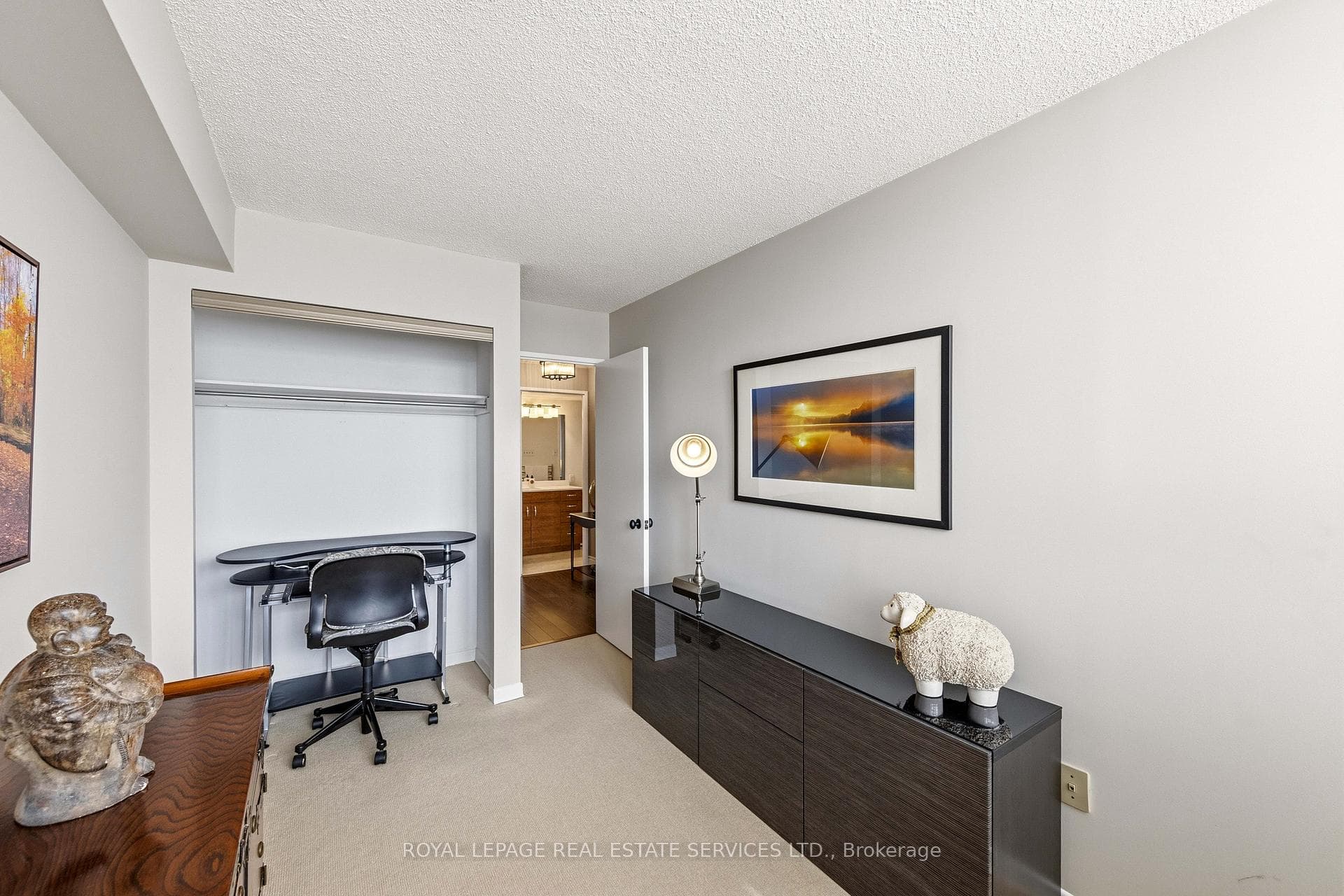 2nd bedroom with double closet