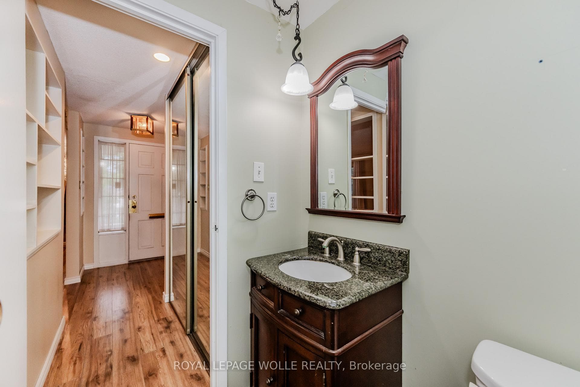 250 Kingswood Drive Unit 1 photo 10
