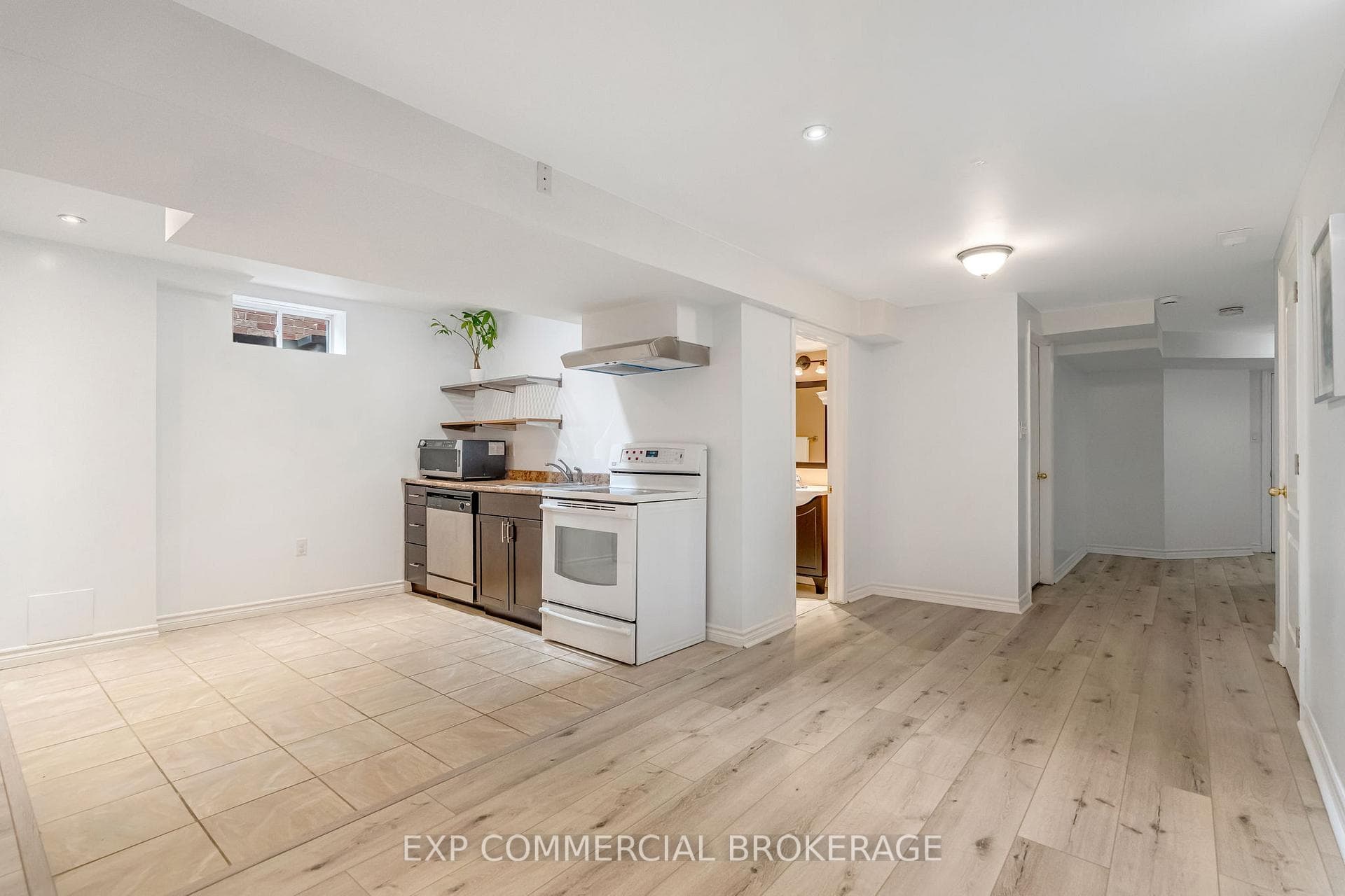 2264 Highcroft Road photo 41
