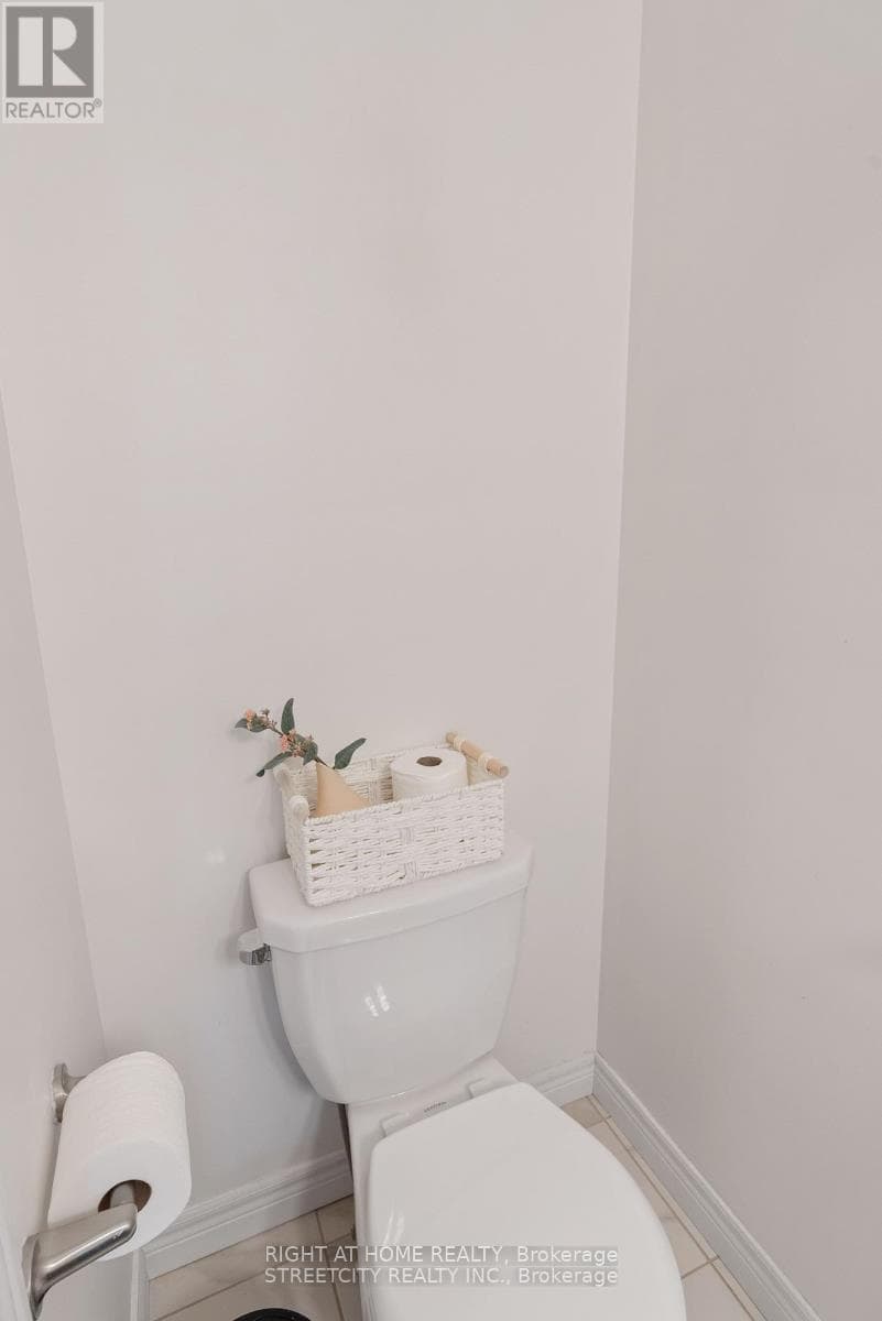 402 TANSBURY Street photo 19