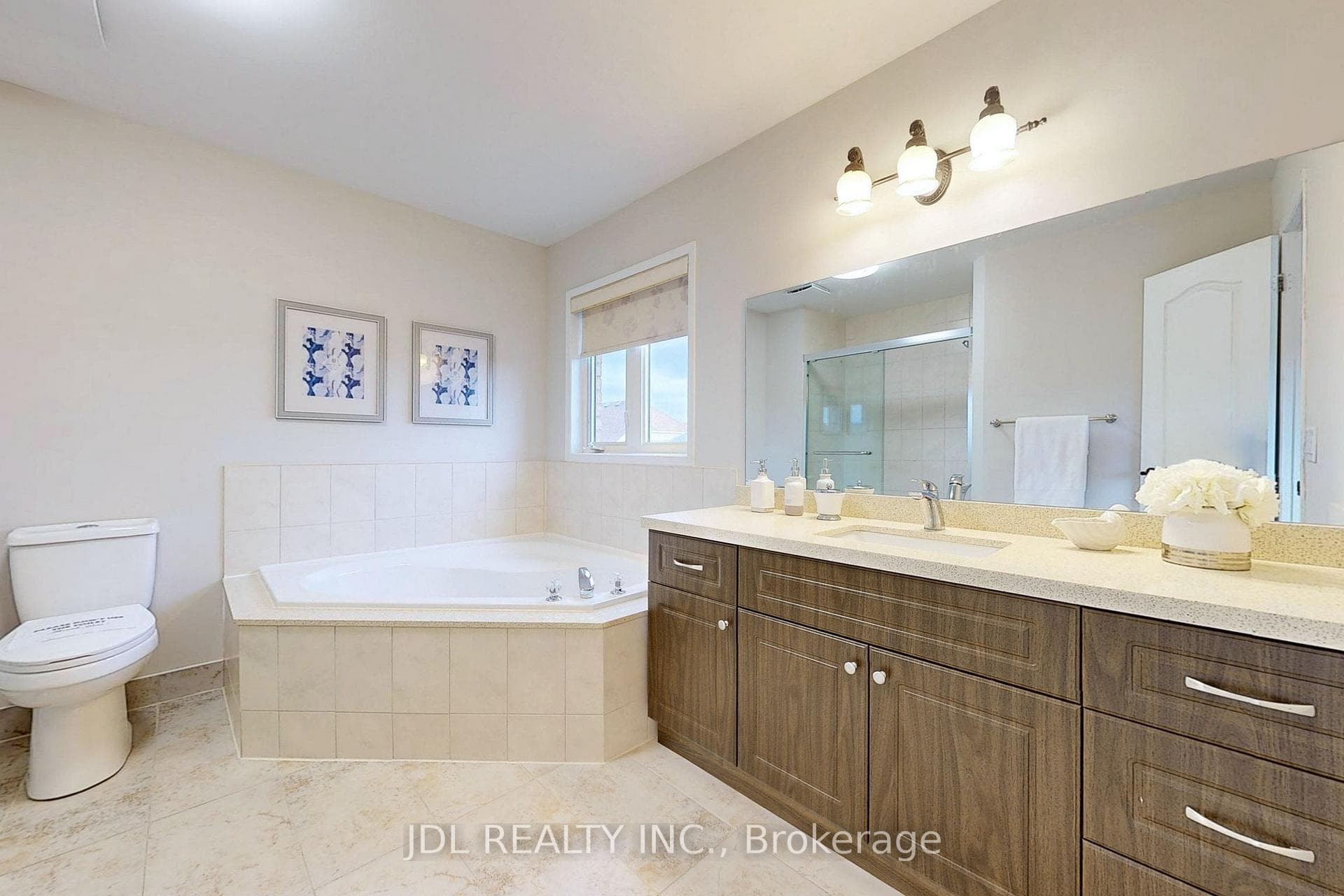 89 Emery Hill Boulevard photo 18