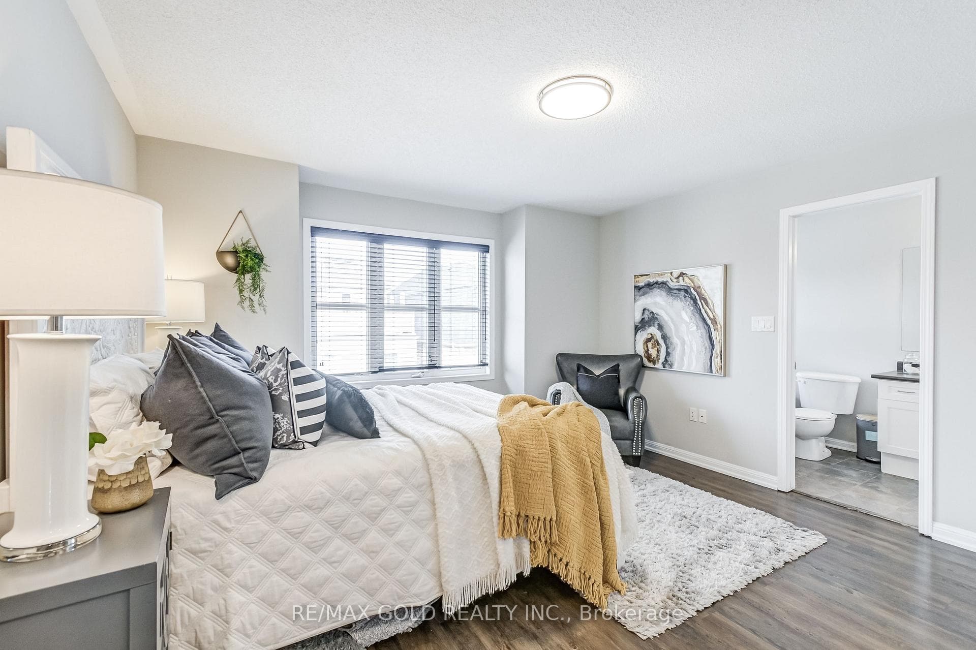 637 Scott Boulevard photo 33