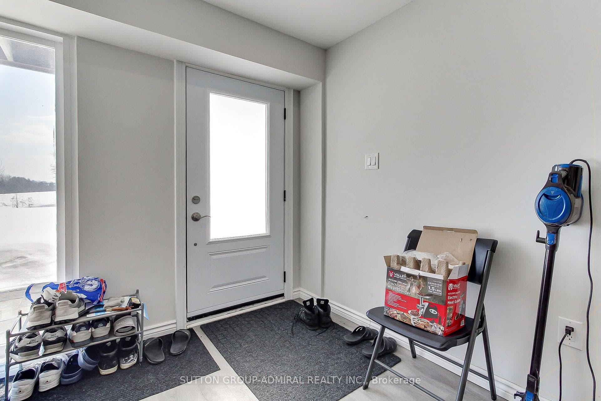 7205 19th Side Road photo 32