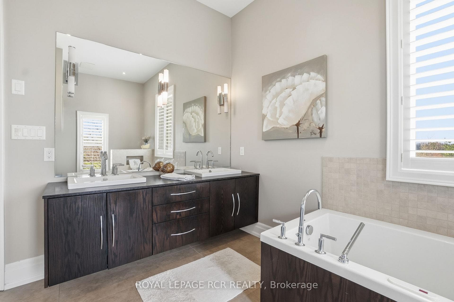 Primary Suite 5-piece Ensuite