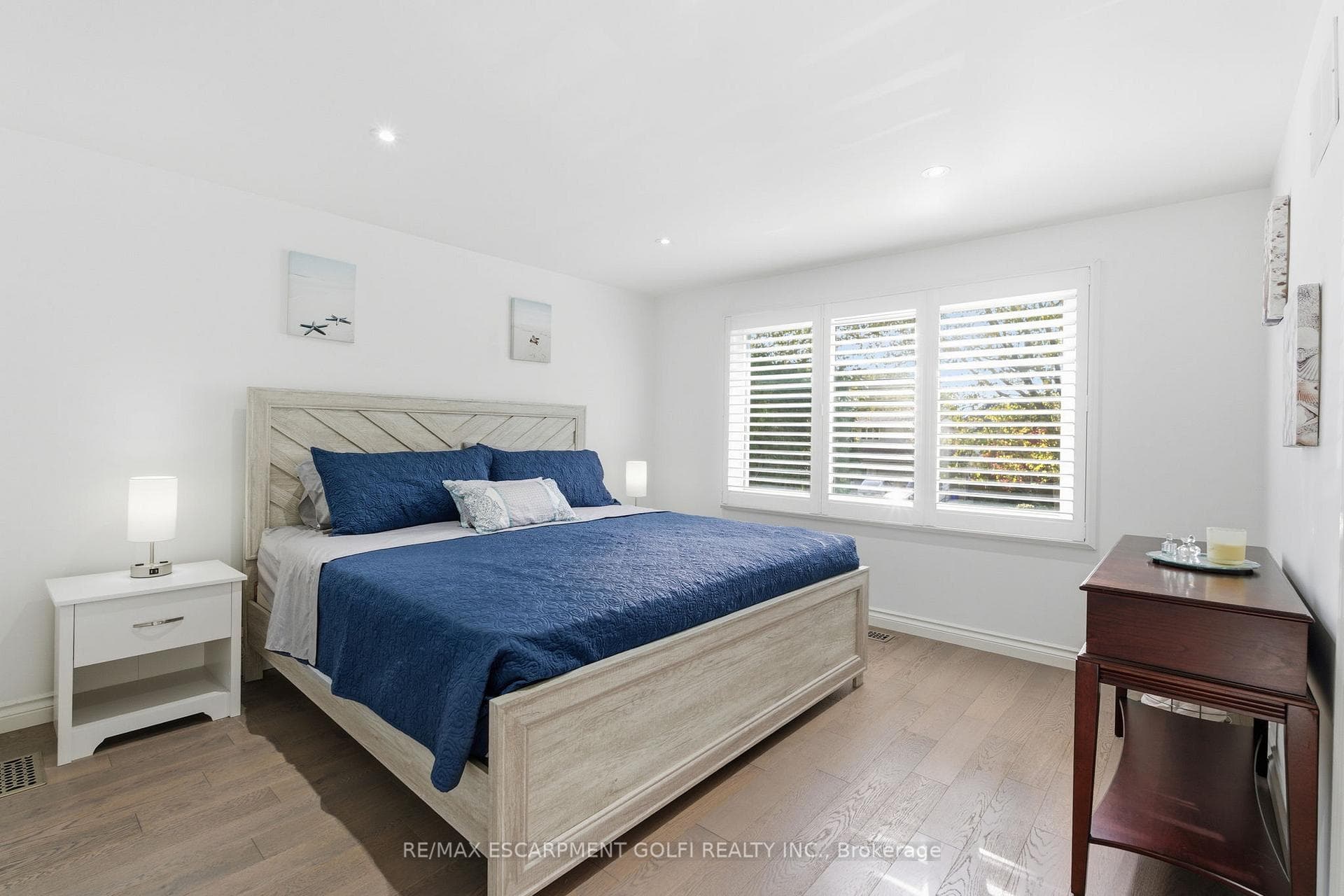 7 Kenmore Crescent photo 22