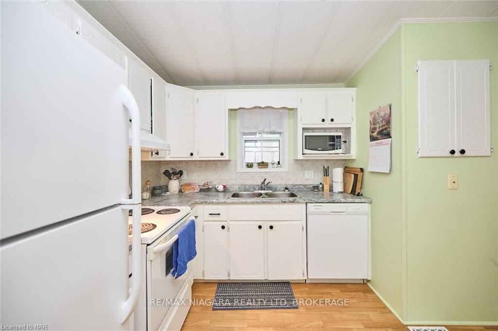 3033 TOWNLINE ROAD Road Unit 122 photo 10