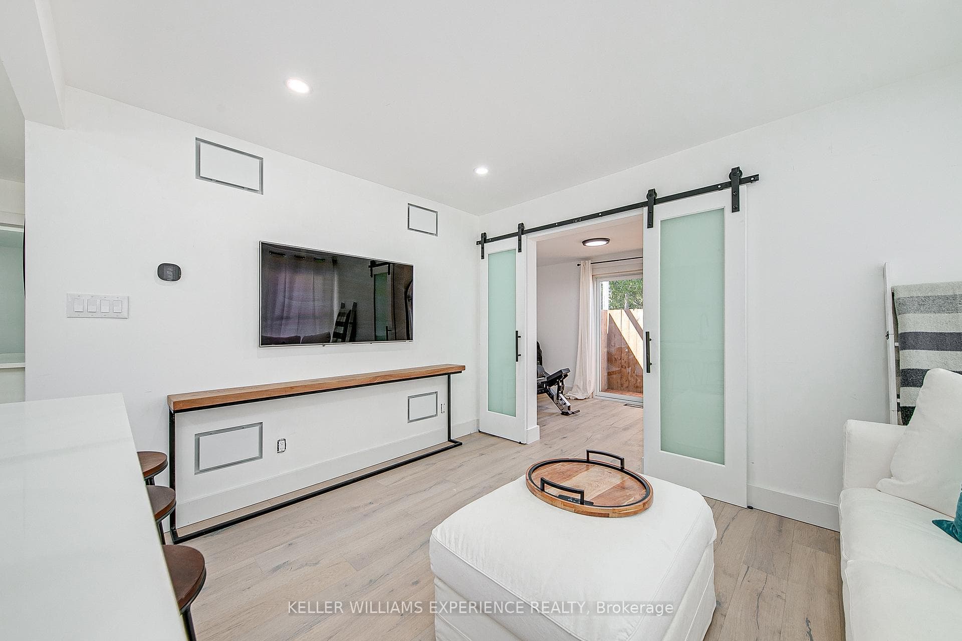 56 Homewood Avenue photo 8
