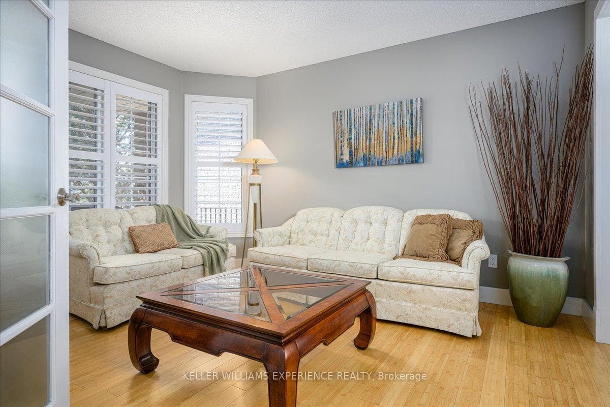 25 Muir Drive photo 17