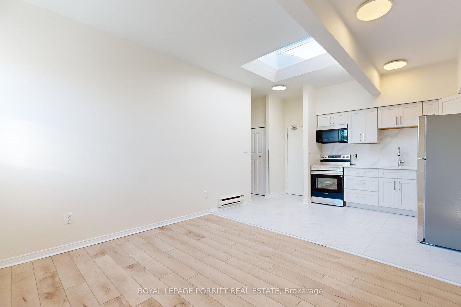 3519 Lake Shore Boulevard Unit 3 photo 14