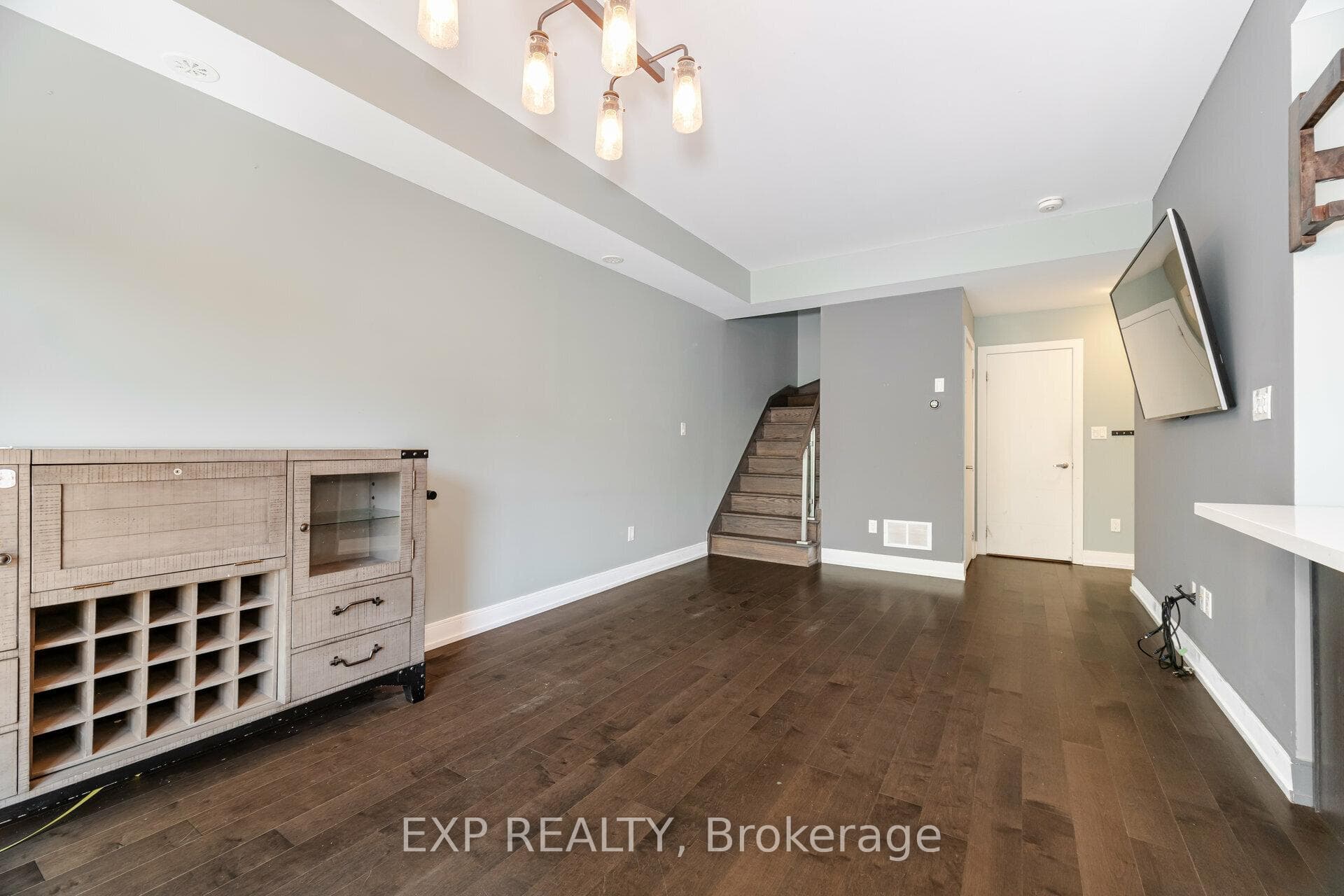 201 Pine Grove Road Unit 415 photo 7