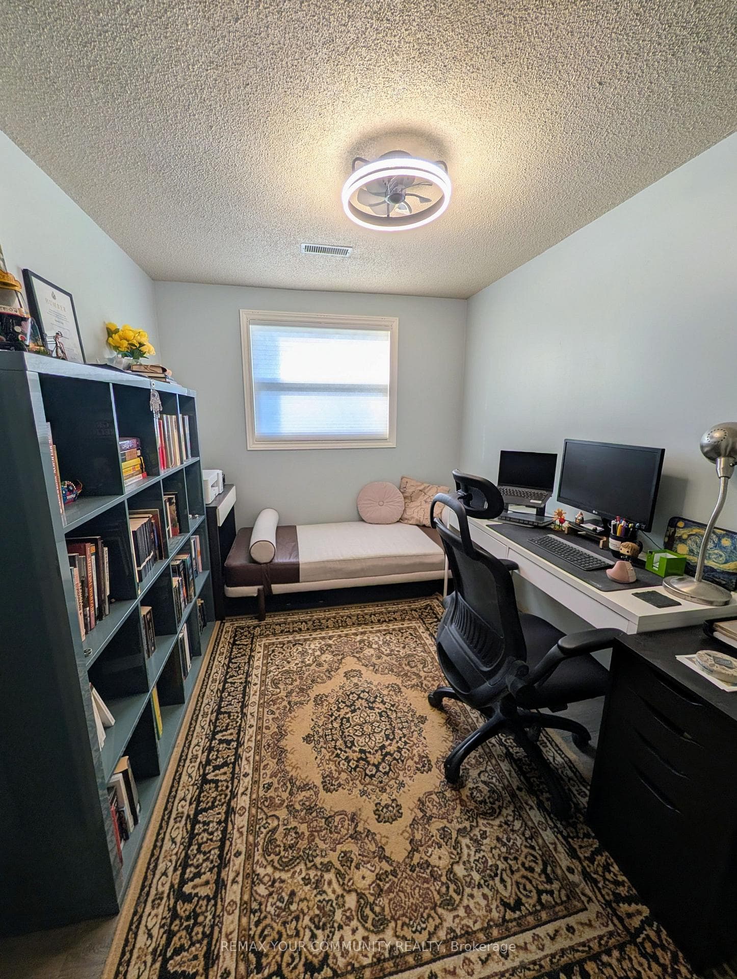 507 Pineview Gardens photo 14