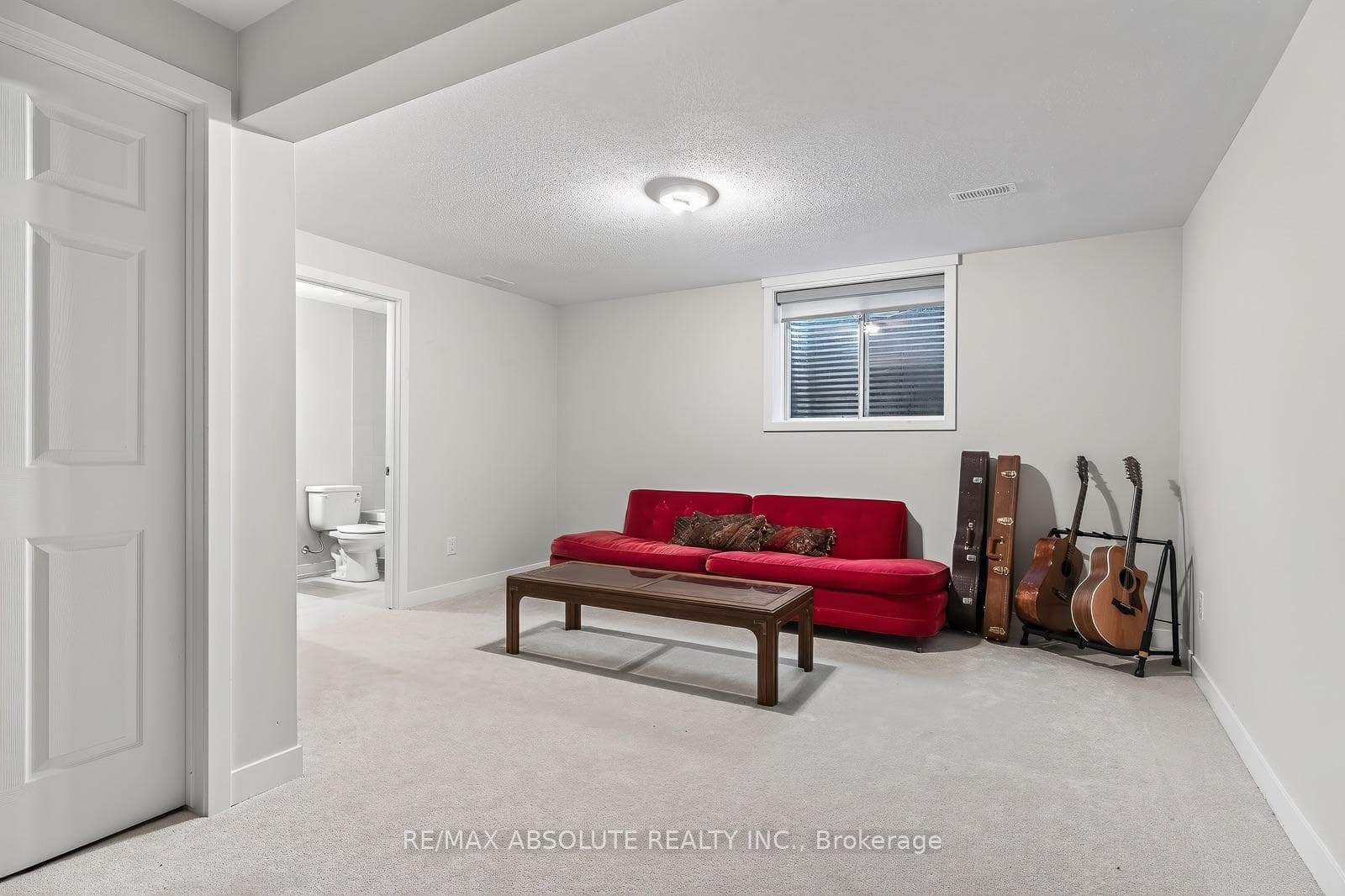 235 BILLRIAN Crescent photo 30