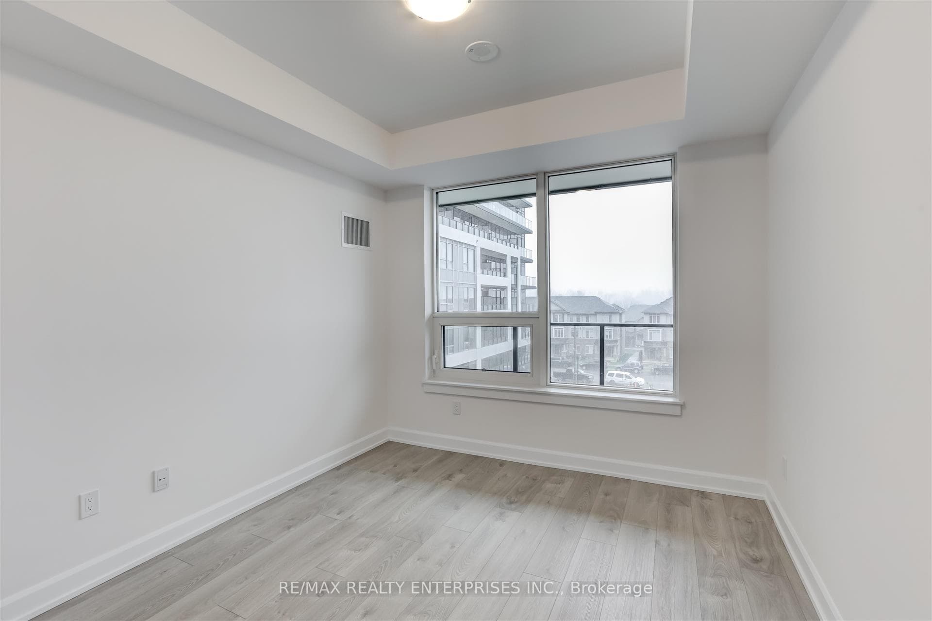 3220 William Coltson Avenue Unit 703 photo 13