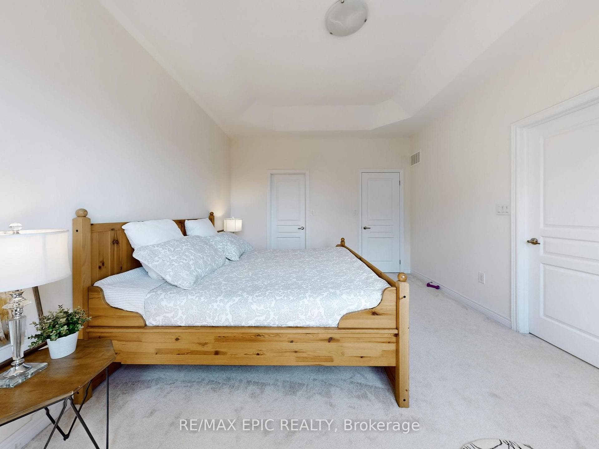72 Brock Avenue photo 23