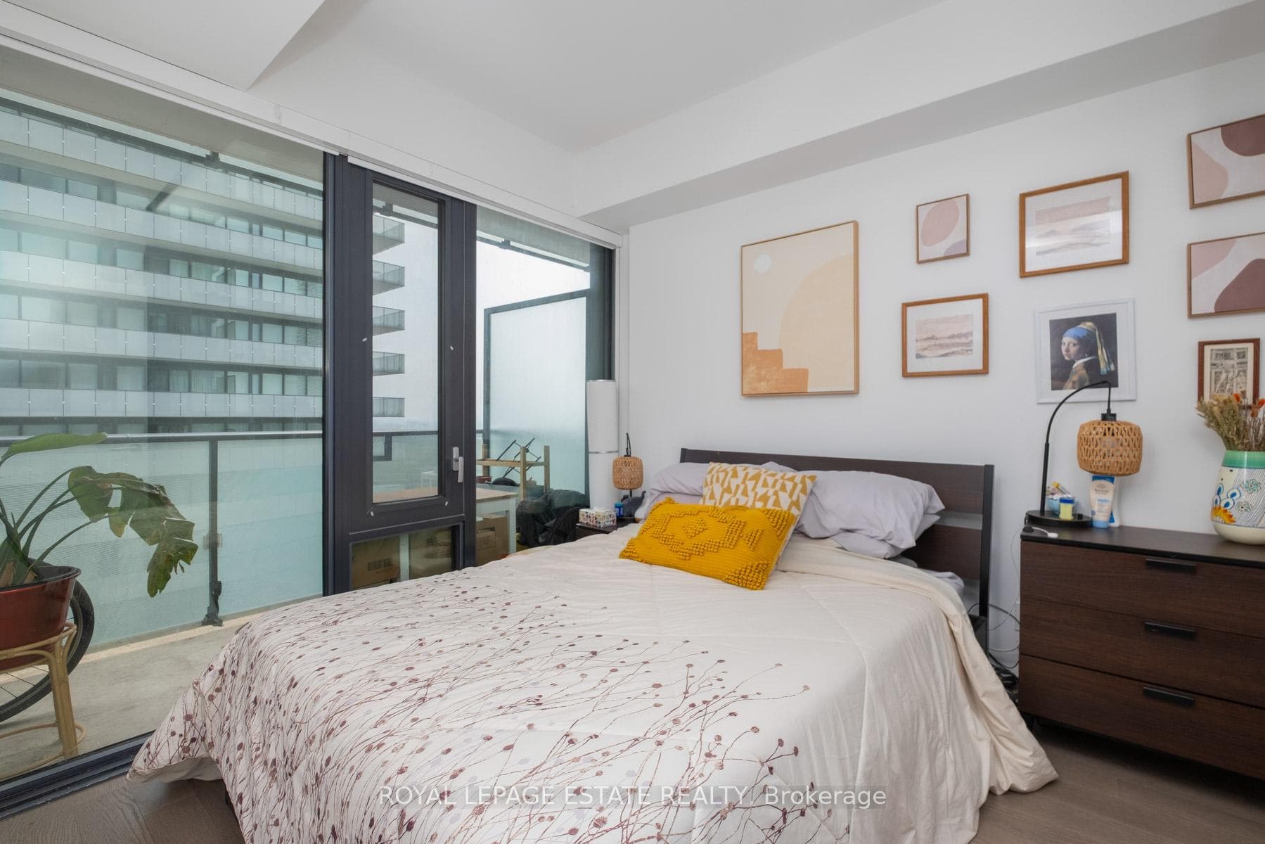 161 Roehampton Avenue Unit 2607 photo 11