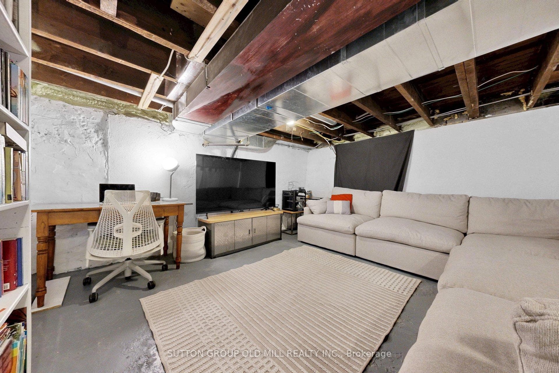 90 Fermanagh Avenue photo 36