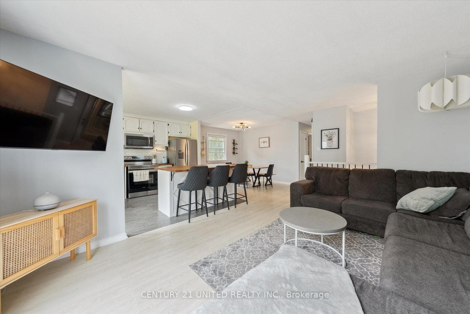 111 Albert Street photo 21