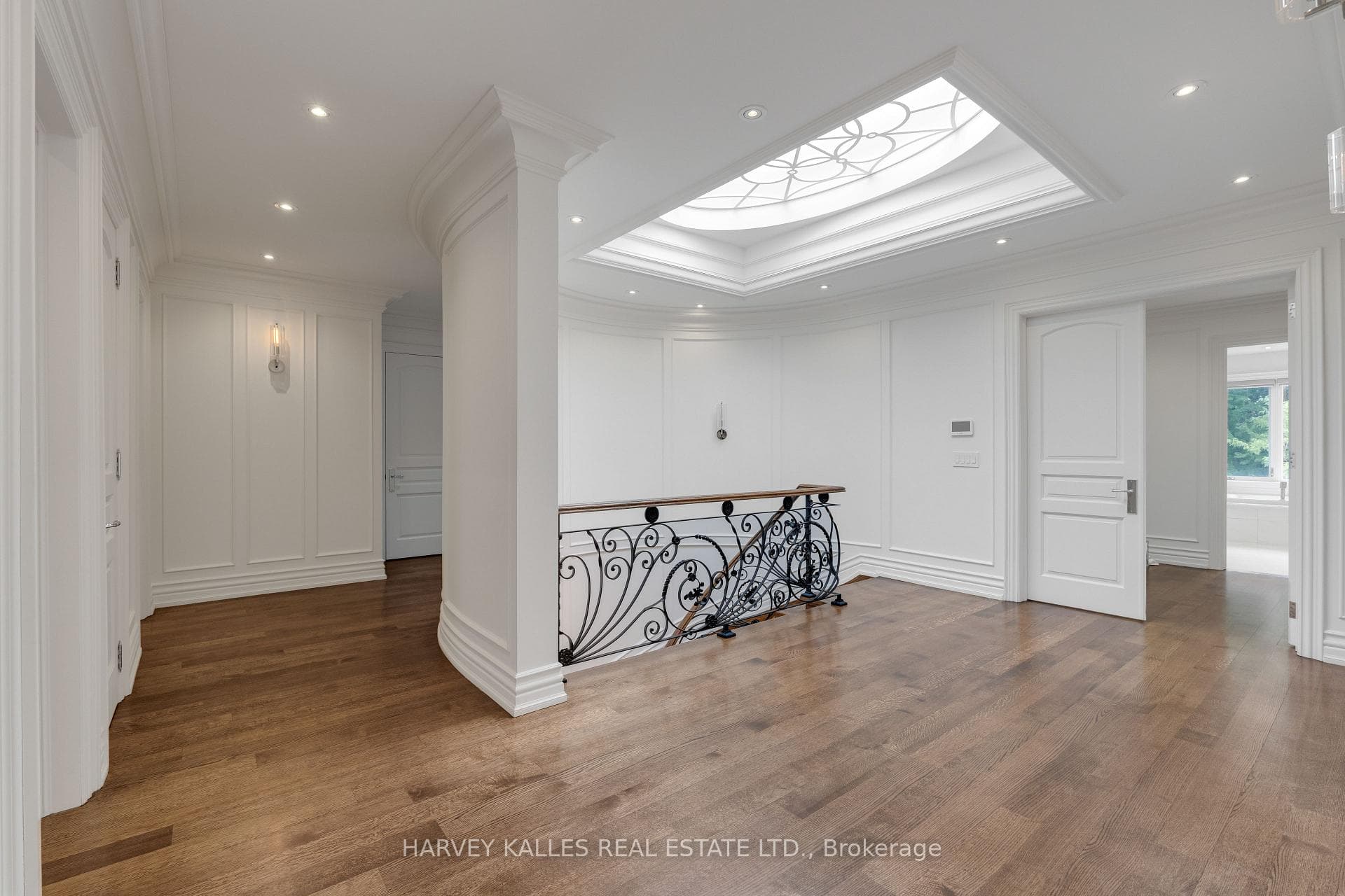 64 Yorkminster Road photo 39