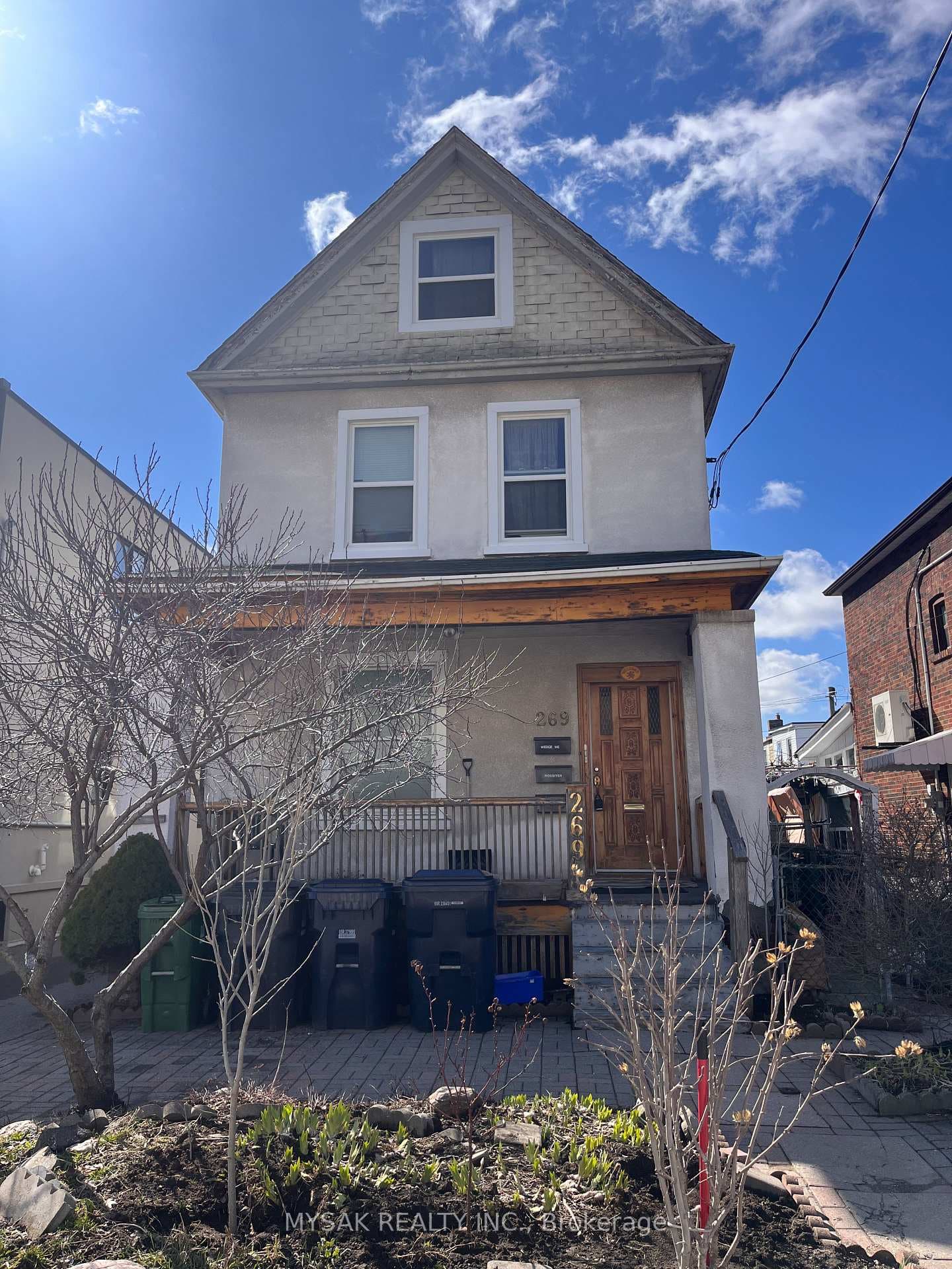 269 Sammon Avenue photo 1